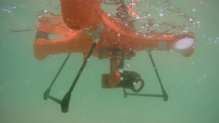 水上着陸可能！防水ドローンSplash Drone 3+